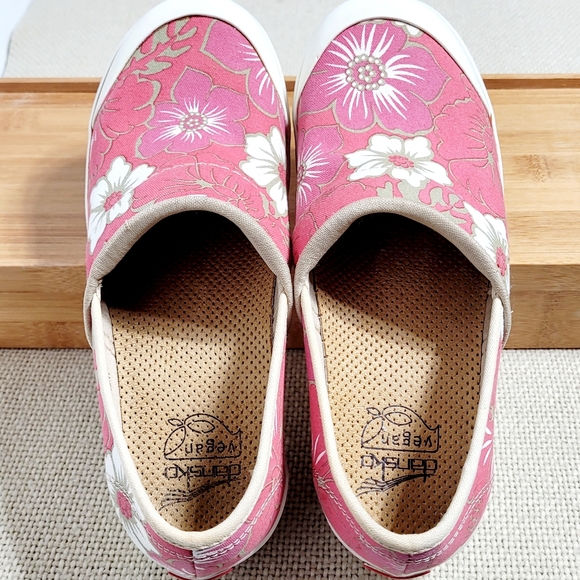 Dansko Vegan Volley Women's Clog Pink White & Cream Floral EU 37 (US 6.5 - 7) - Picture 4 of 9